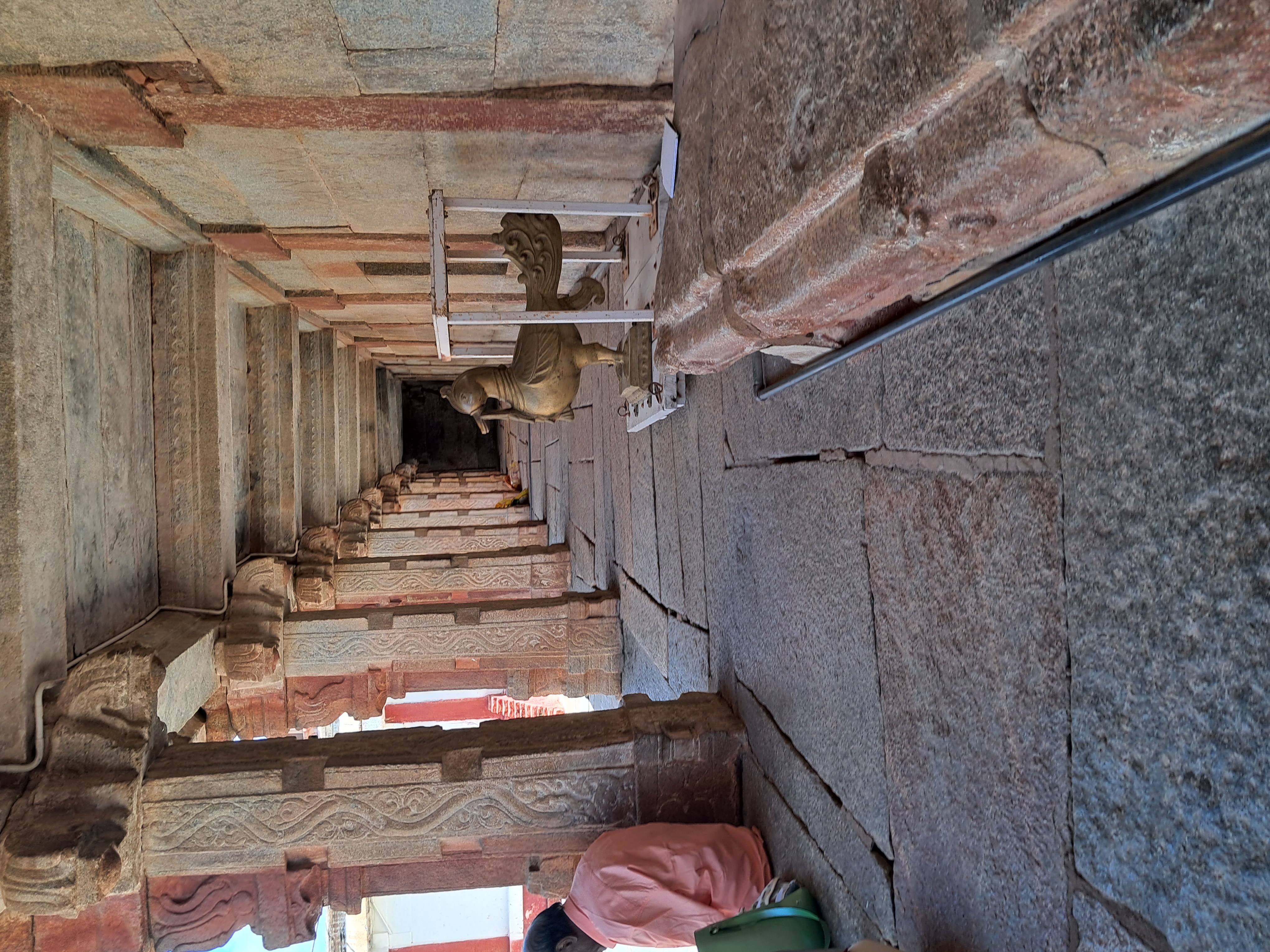 Bhoga Nandeeswara temple-1